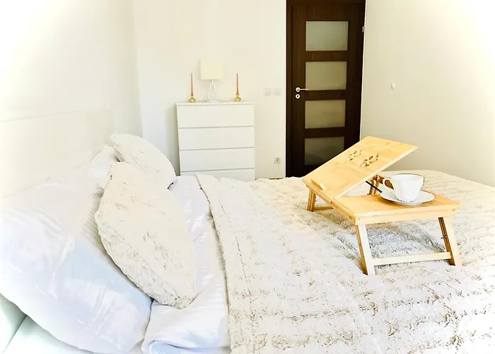 Bronowice Art Garden - Cozy Apartment With Garden And Parking Krakov