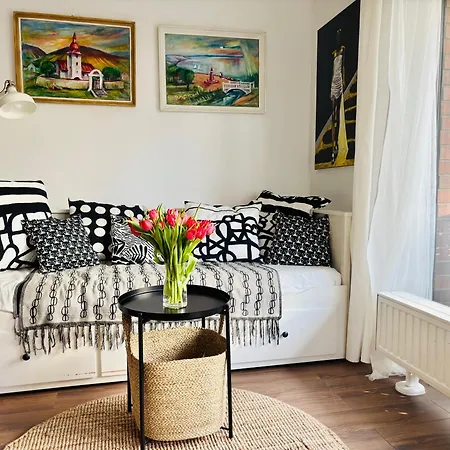 Apartament Bronowice Art Garden - Free Parking And Private Terrace Kraków