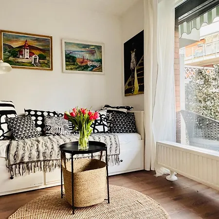 Apartament Bronowice Art Garden - Free Parking And Private Terrace