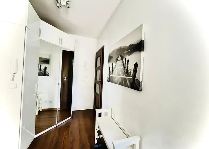 Bronowice Art Garden - Cozy Apartment With Garden And Parking Cracóvia